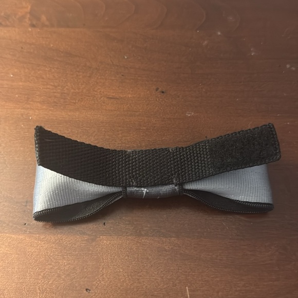 Harvey’s Spooky Mickey Bow - Picture 2 of 2